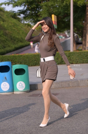 21414-14+118纤细丝袜长腿媳妇 8P