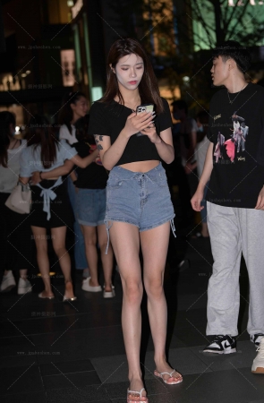 很美随性的样子240313-18-55 15P