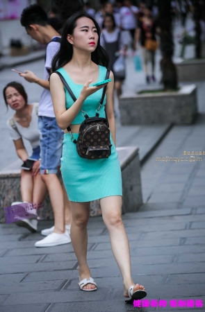 李欢原创——–蓝色裹身裙（12P）