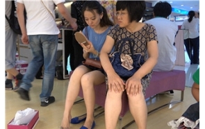 4K – 清秀的小姐姐试鞋 [953 MB/MP4]