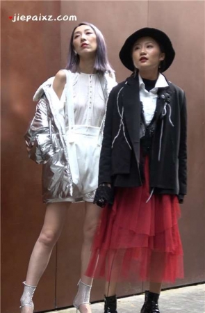 4K – 时尚街拍美女外拍 [1.67 GB/MP4]