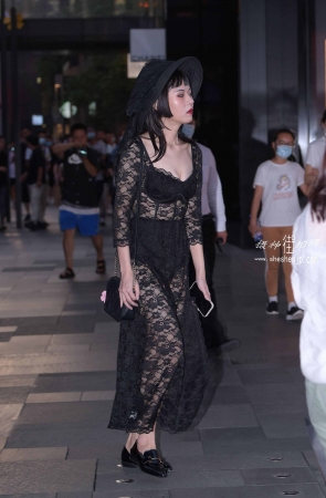 21717-6+33/性感的女生 4P