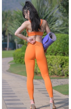 第二篇：盛夏橙色瑜伽裤  [5.17G/MP4]