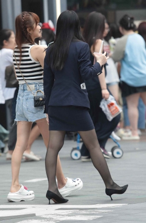 诱惑黑丝街拍高跟OL-14P