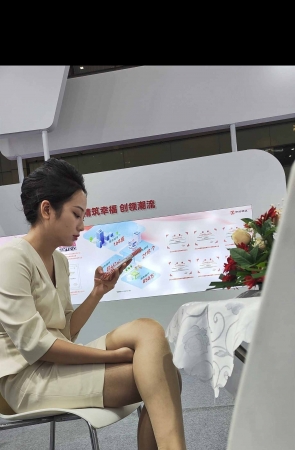 原创4K视频售楼处案场肉丝高跟二郎腿挑鞋 5P