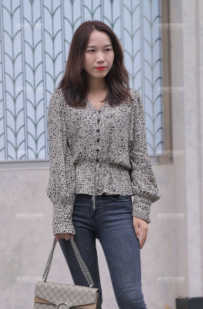 秋意的紧牛女友