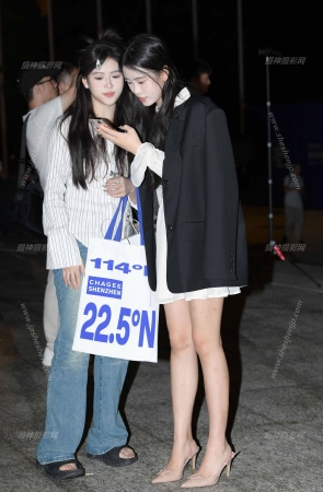 23914-15=52√美腿小姐姐 14P