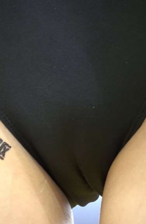 4K – 展会拍摄性感比基尼模特姐姐 [5.94 GB]