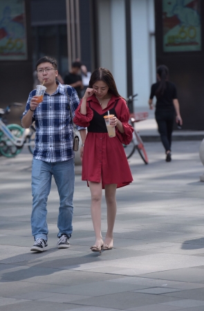 乃茶的肉丝美女