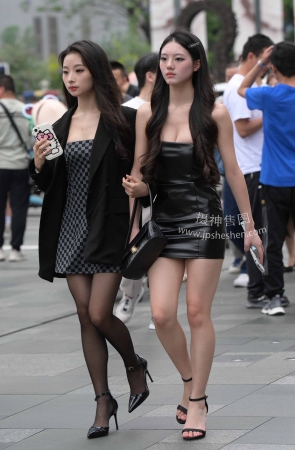 23514-10=68黑丝性感俩闺蜜 14P