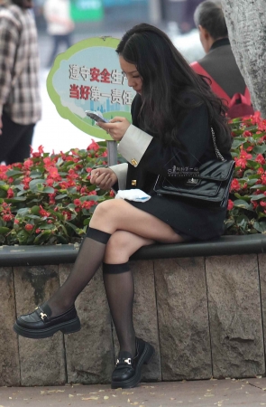 黑丝街拍少妇-14P