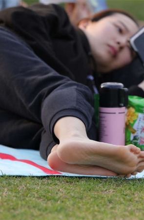 No1327 韩系风美少女一双未经开发的纯洁素足，全套美姿让人尽情观赏 第4套