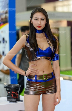 2020深圳改装车之皮裤