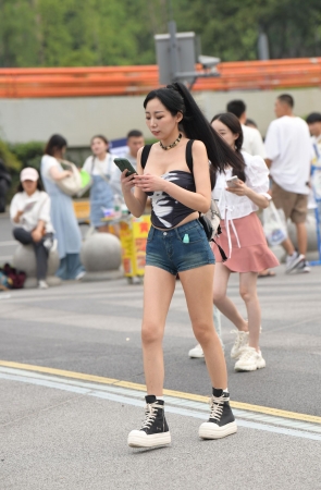 紧致热裤大长腿