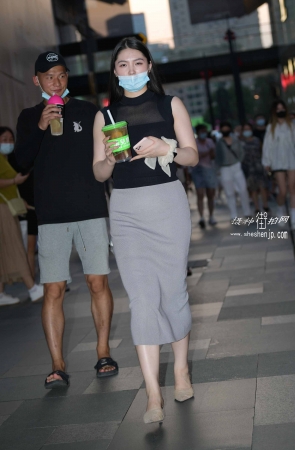 22810-12+80丰臀韵味少妇 21P