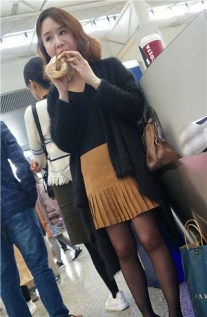 4k-性感少妇诱人黑丝秀色可餐