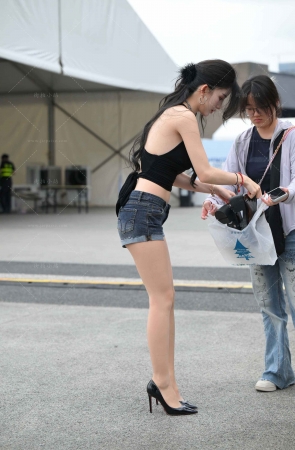 25车都车展，热裤R丝长腿网红BB酱