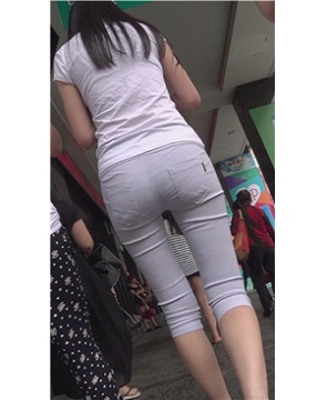 娇小紧身裤小PP少F [628 MB]