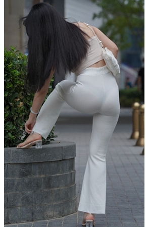 （套图）高腰紧身白裤小姐姐 (536P)[10.97G/JPG]