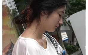 4K – 街拍美足人字拖漂亮小姐姐 [2.37 GB/MP4]