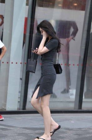 精选街拍作品 NO.1629 漂亮的连体裙美女[16P/25MB]