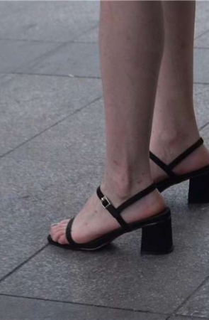 凉高跟，美足系列 2 [1.21 GB/avi]