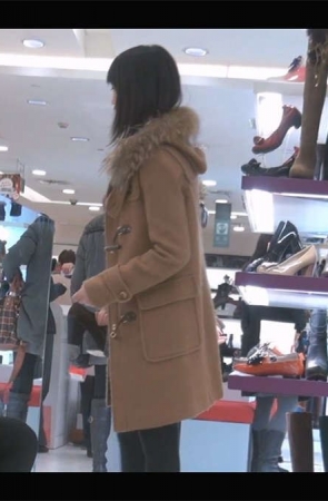 杀出重围的半截性感黑丝足