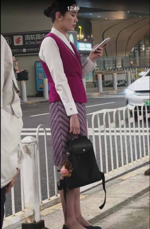 4k 南航颜值空姐修长身材路边实拍 2min 3P