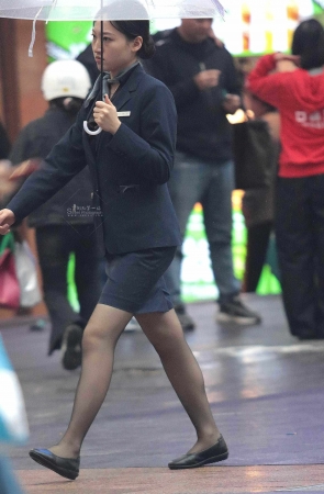 街拍黑丝职业装