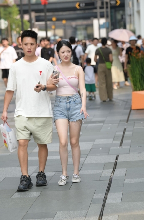 白白嫩嫩看见视觉上就享受了做我女人吧