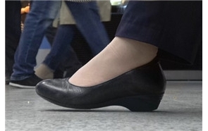 朴素的铁路列车员 [8.10 GB/MP4]