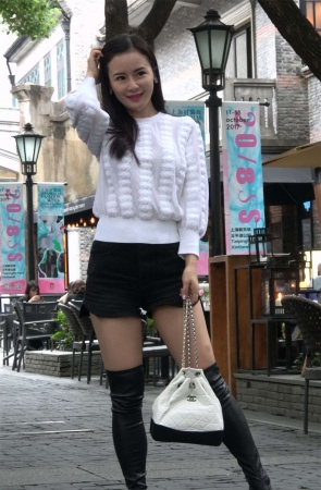 美腿性感姐妹拍照