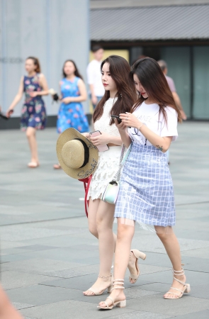 一看就是白富美小姐姐