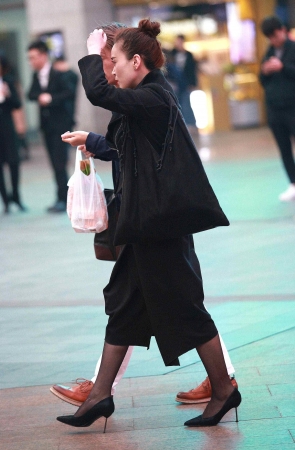 气质黑丝街拍高跟shaofu