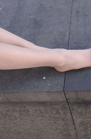 F22江江黑色包臀裙