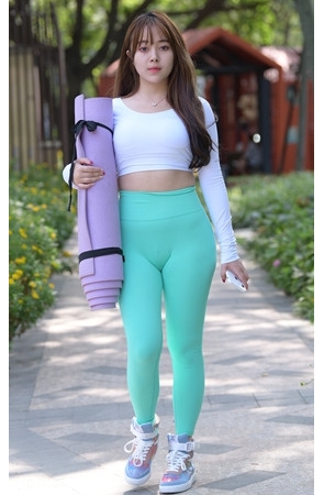 （视频）绿色瑜伽裤女孩[7.4G/MP4]