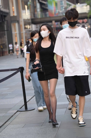 22613-5+51渐变丝袜美女 15P