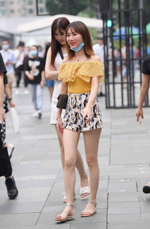 爱笑的女人/231118-2-49 14P