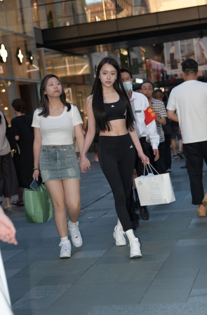 有一说一很漂亮啊