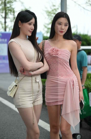 粉白闺蜜 [109P-1.95GB]