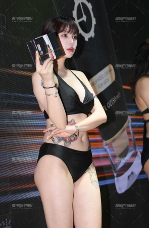 2021广州性文化-黑色比基尼