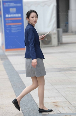 23613-49=37√凯迪拉克职员 11P