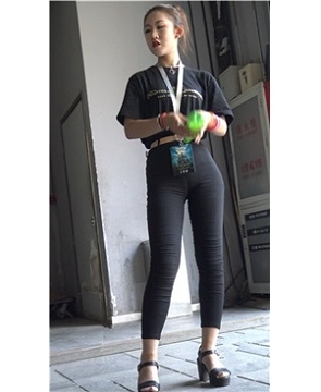 4k-高挑细腿苗条紧身裤美眉 [2.62 GB]