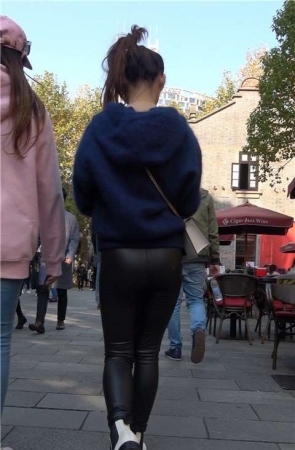 4K – 黑色紧身皮裤美女第三季 [689 MB]