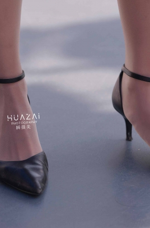 A201027-9+63/阳光下的肉丝韵味女人 6P