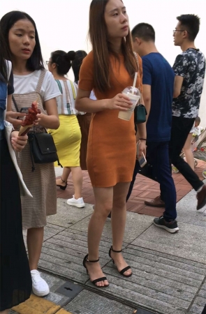 包臀连衣裙很性感