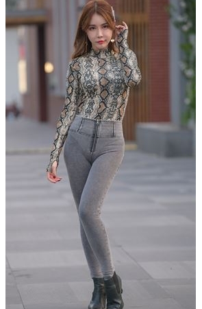 性感的灰色高腰紧牛美女(335P)