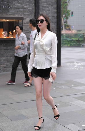 211229-7+41/雪白的美腿少妇 4P