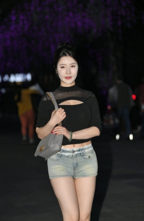 青春牛仔短裤 [145P-3.52GB]