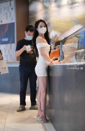 2258-8+116/美美哒小姐姐～【套图➕视频】 25P